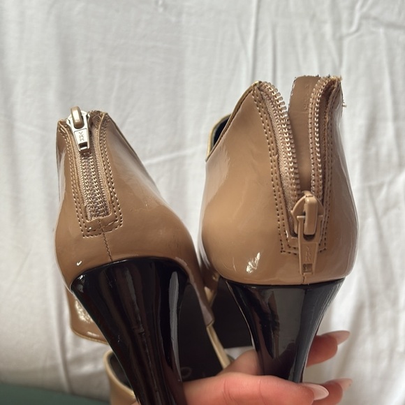 BCBGeneration PL-Harmony 7B Bootie Heel - Picture 7 of 8